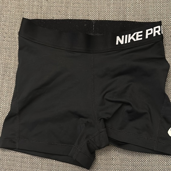 Shorts bundle - Picture 2 of 8